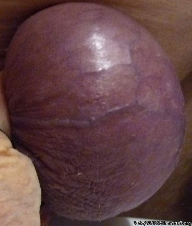 Left hand nut