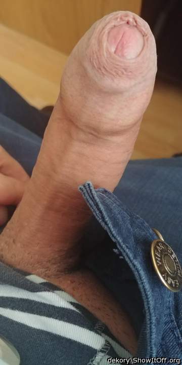 Adult image from dekory