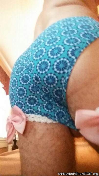 Adult image from chrissyboi