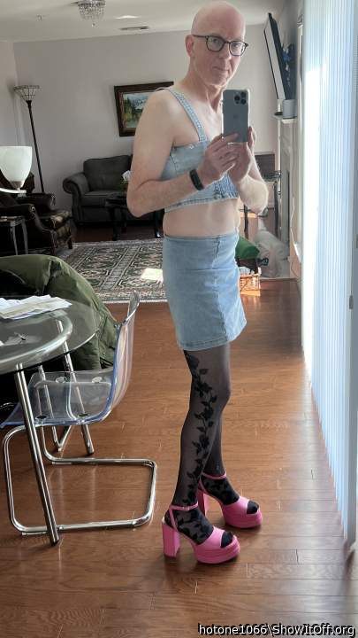 Adult image from hotone1066
