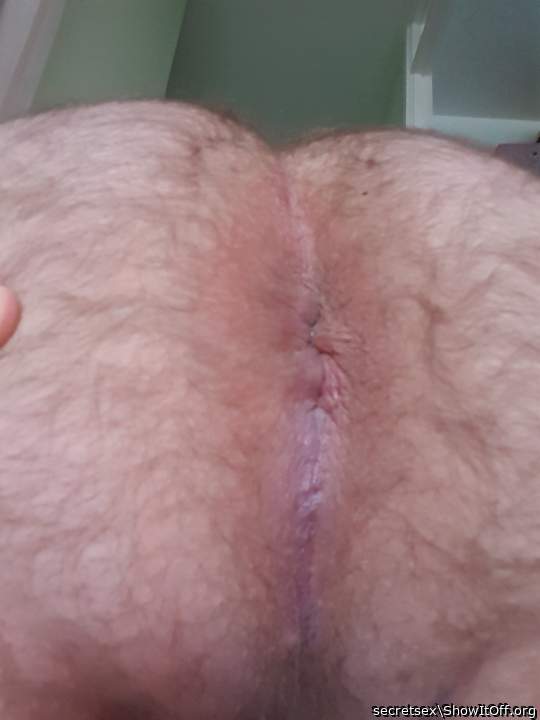 Mmmm, like to tongue you�.    