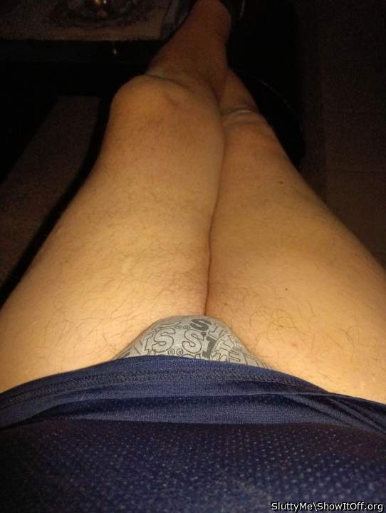 Mmmm! Love the bulge in there&#128293;&#128525;&#128139;
