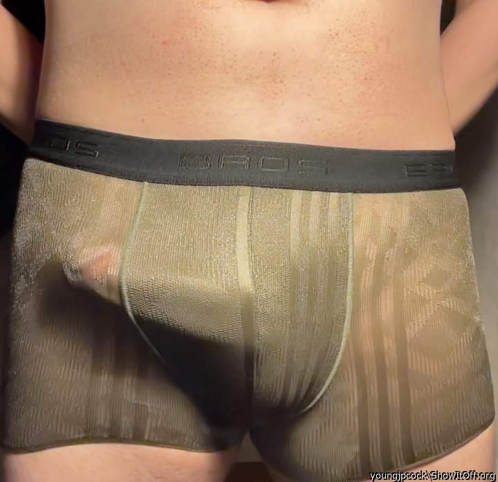 Those look comfortable. Love try them. Brand?