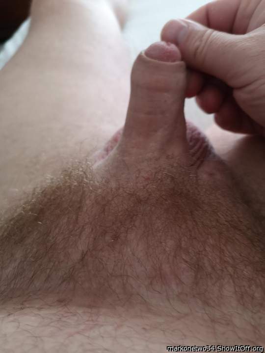Love to suck this sexy penis 