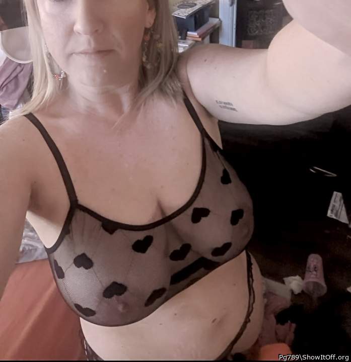 Beautiful Bra I love to see her wonderful nips