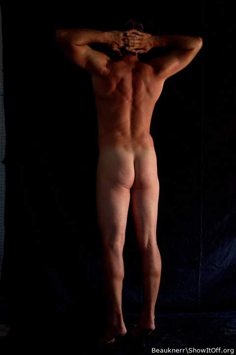 Showing off my ass.