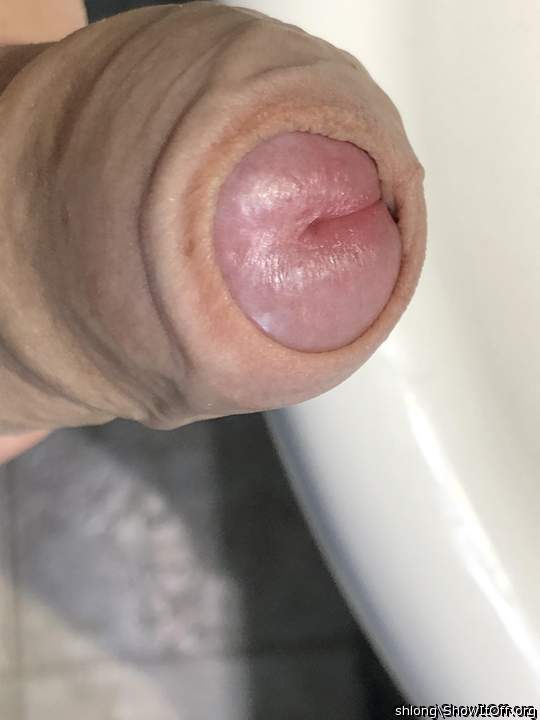    looks sexy ... pretty face !! 