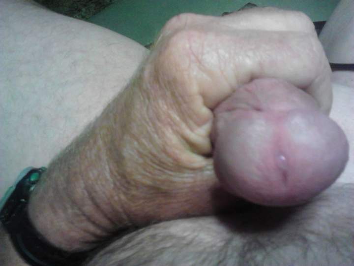 Yummmmmm......feed that sexy beauty to me!!  