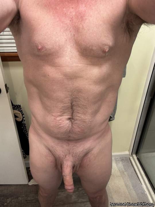 Mmmm sexy hanging dick