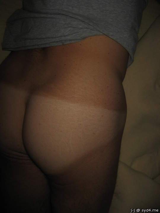Adult image from OldHungDaddy