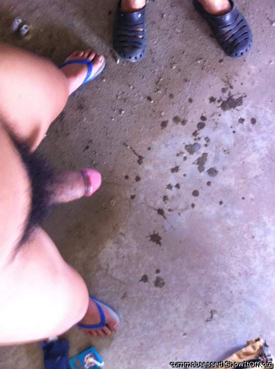 Adult image from cummobsessed