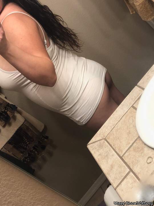 Damn Id love to bend you over and lick &#128069; you then f