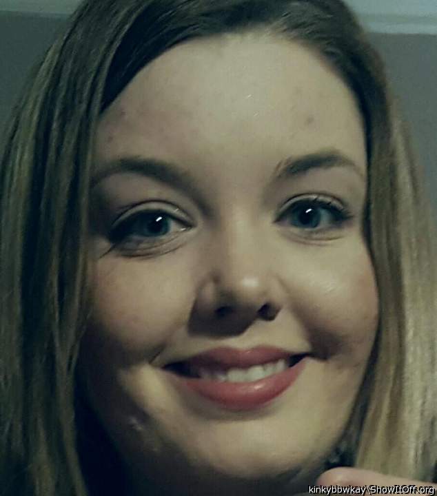 HEY ALL YOU STUDS, SLUT RED HERE AND IM WANTING GUYS TO CUM MY FACE ON VIDS