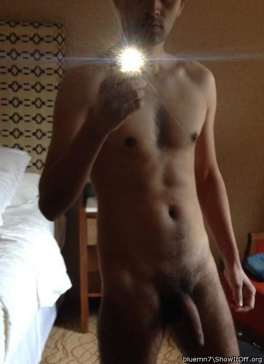 mmmhhh - 

sexy body, lovely slim figure, hot cock, 

de