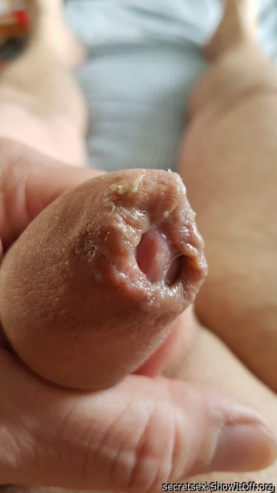 Superb cock,I'd love to get my tongue under your foreskin 
