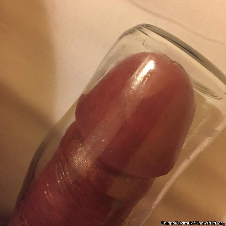 Adult image from ChinpoMukimuki