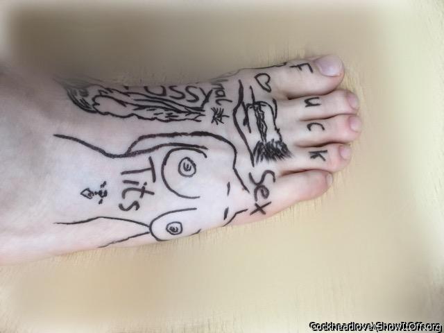 Sexiest feet and toes ever 😍