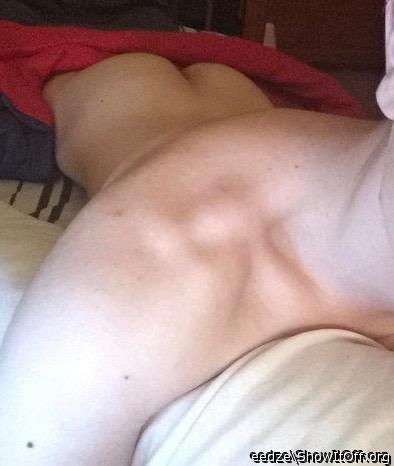 To suck and nibble on that shoulder and neck would be heaven