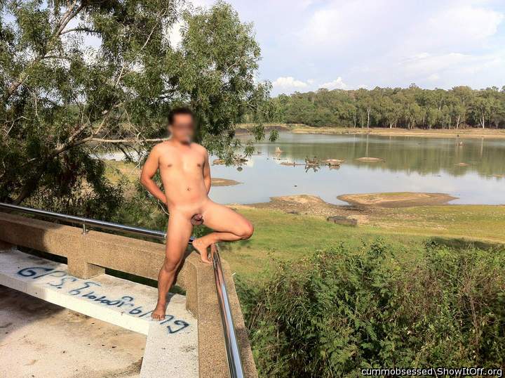 Adult image from cummobsessed