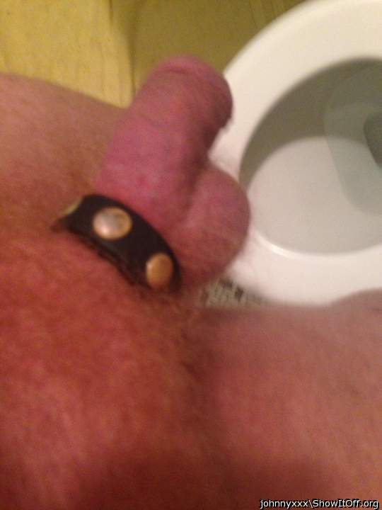 Wish my face was over that toilet bowl so u could reward me 