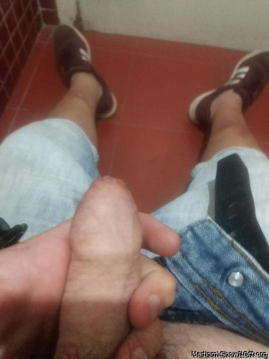 Adult image from Martinm