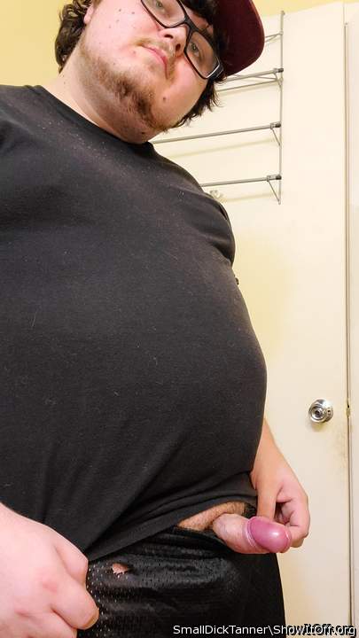 Adult image from SmallDickTanner