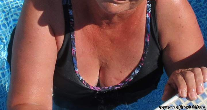 suckable and fuckable tits in the pool
