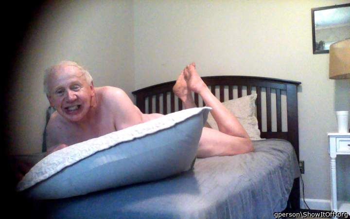 I NEVER WEAR CLOTHERS