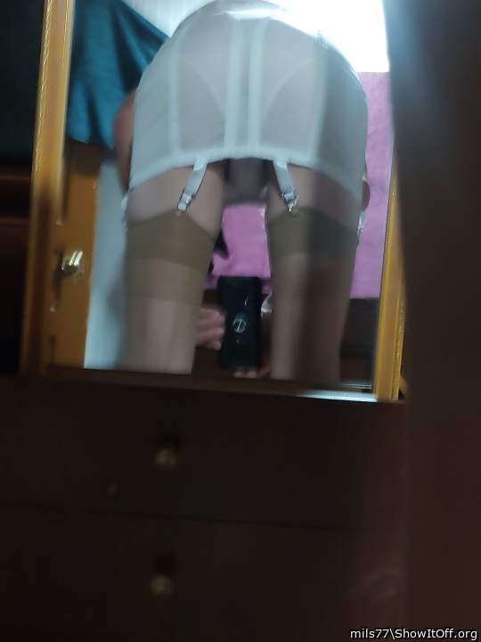 Adult image from mils77