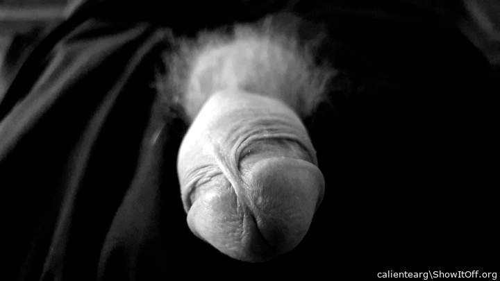Adult image from calientearg
