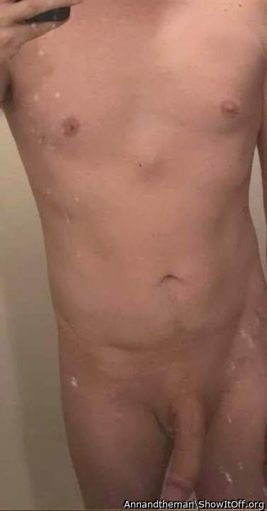 Fit body and nice cock😜