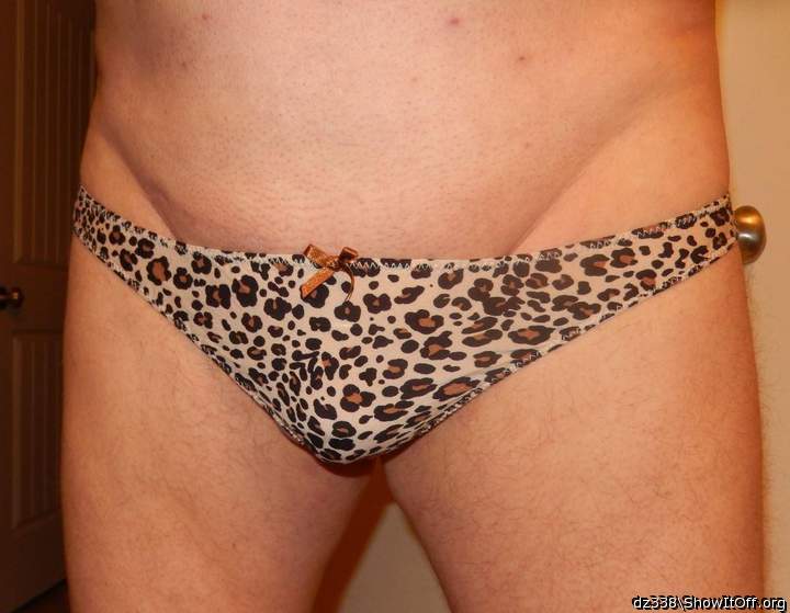 I love your sexy body in sexy little panties   