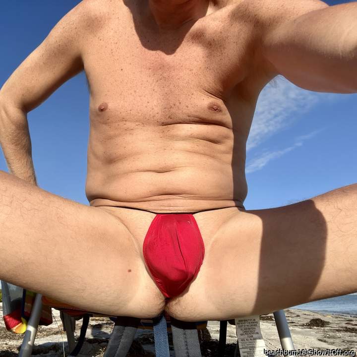 End of day, beach cleared out, had some g-string fun 😎