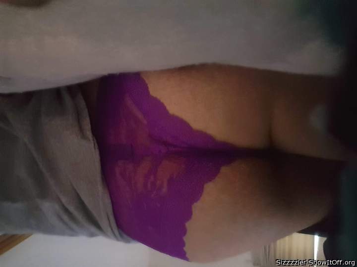 Adult image from Sizzzzler