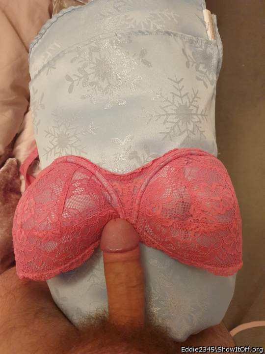 Adult image from Eddie2345