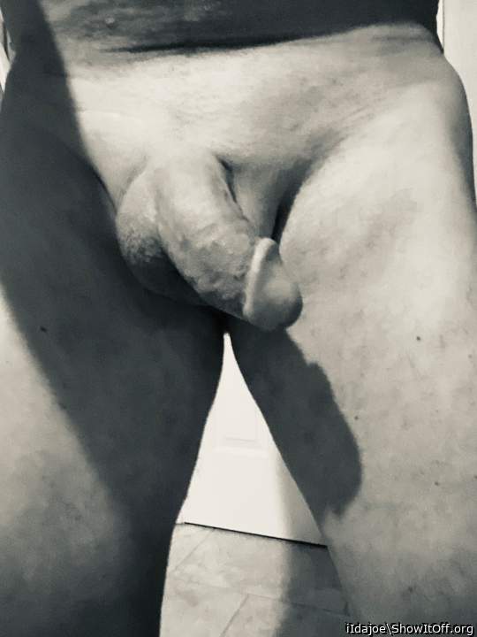 Amazing bald cock 