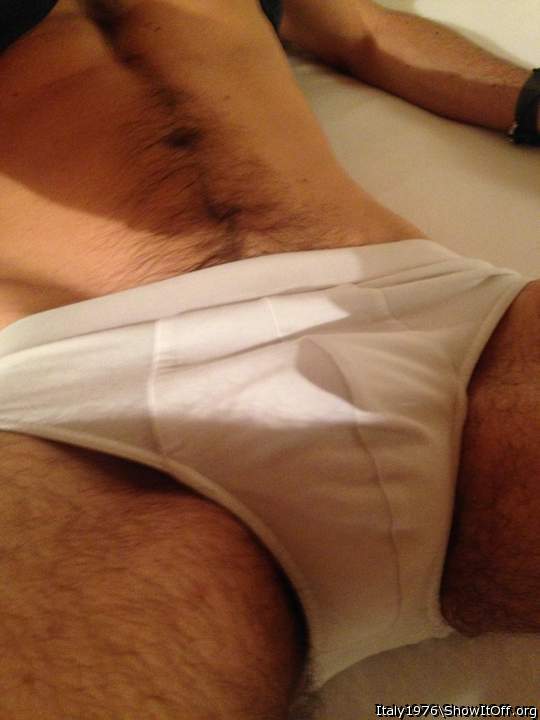 Adult image from Italy1976