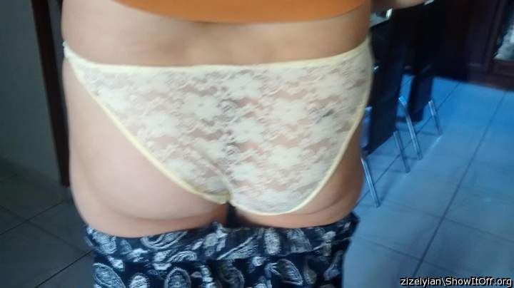 Adult image from zizelyian