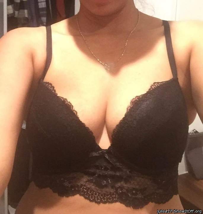  Beautiful sexy pic   