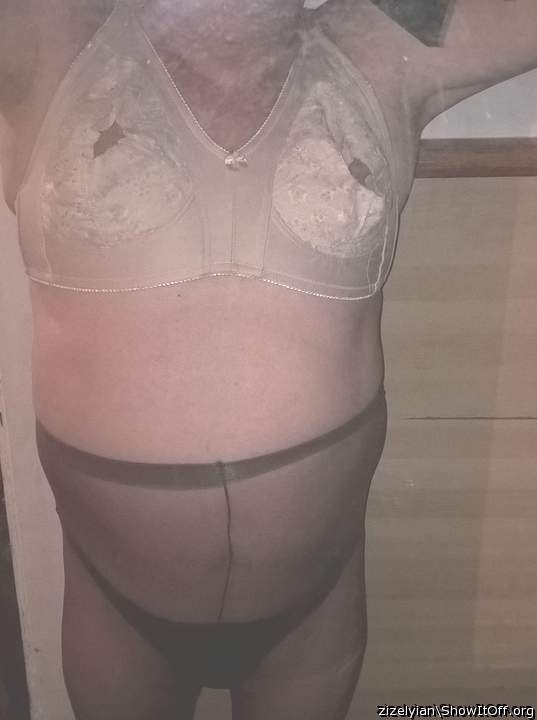 Adult image from zizelyian