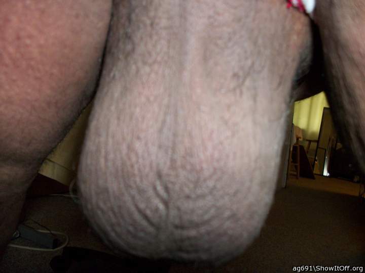 SOOOO HOT.....LUV YOUR SUPER-HUGE NUTS...LUV TO DRAIN EM