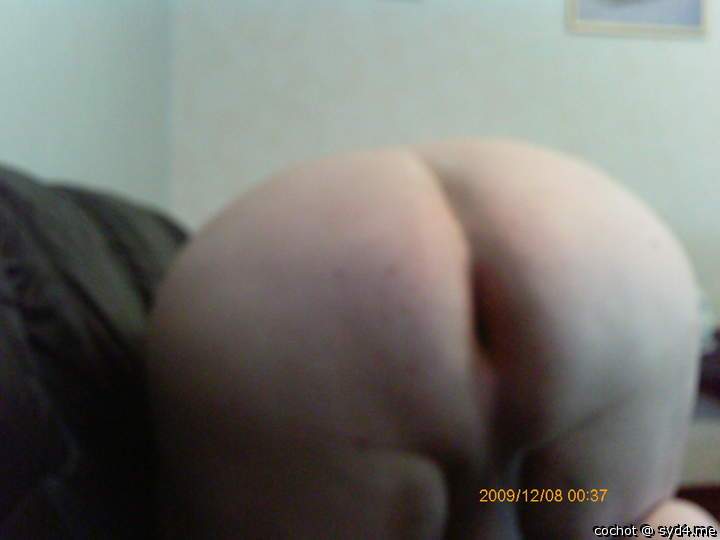 Adult image from cochot