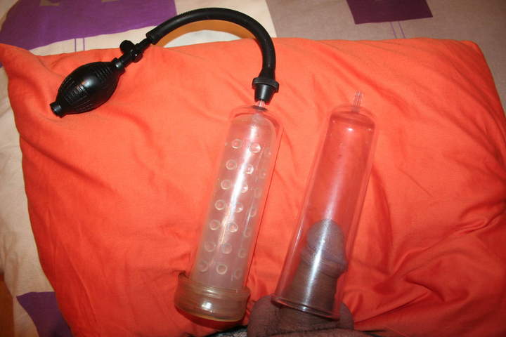 Adult image from nylonlover