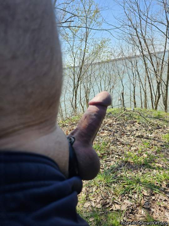 Mmmm, I�d gobble that amazing thick cock in a heartbeat   