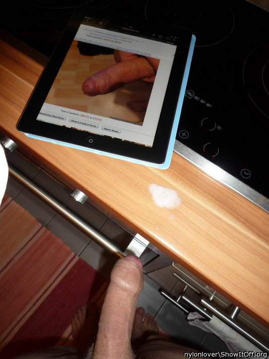 Adult image from nylonlover
