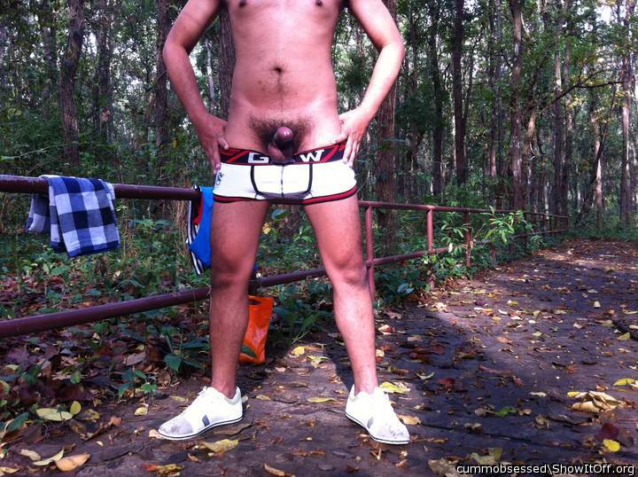 Adult image from cummobsessed