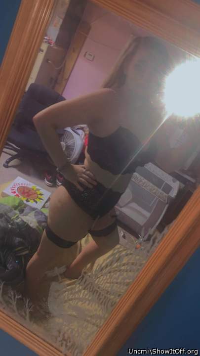 Adult image from Uncmi