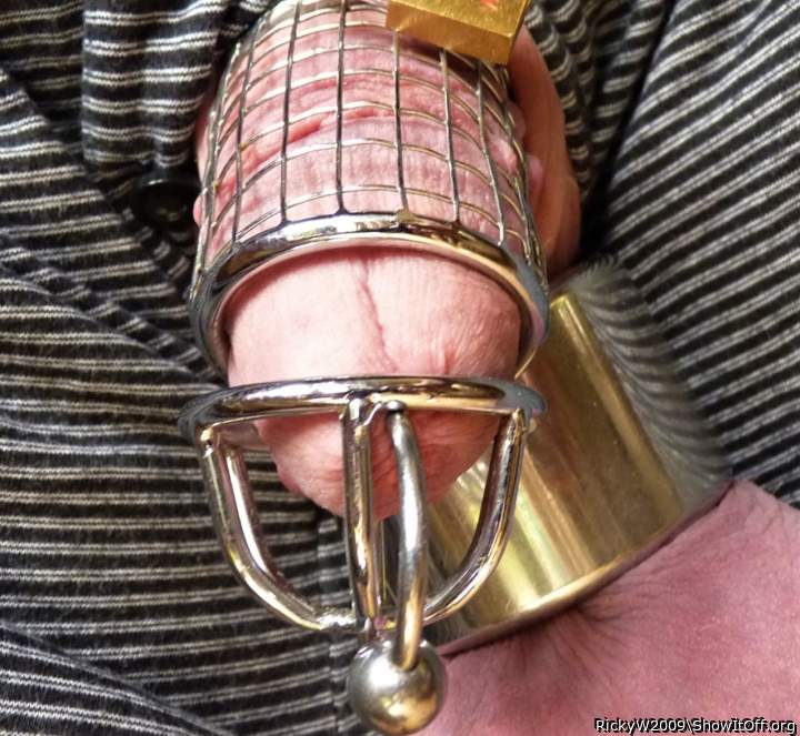 Adult image from RickyW2009