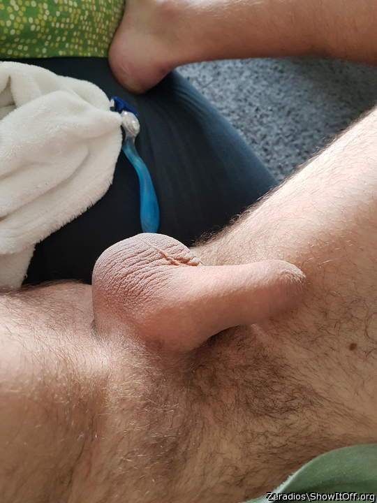 Adult image from Zeradios