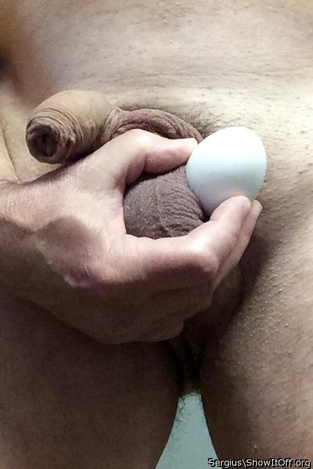 Wich egg do you want?